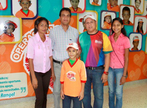 FSBolivar's tweet photo. Programa Operación Corazón ha brindado atención 639 niños y jóvenes con cardiopatia congénita. #BolívarEsRevolución https://t.co/KCzuzfBlPK