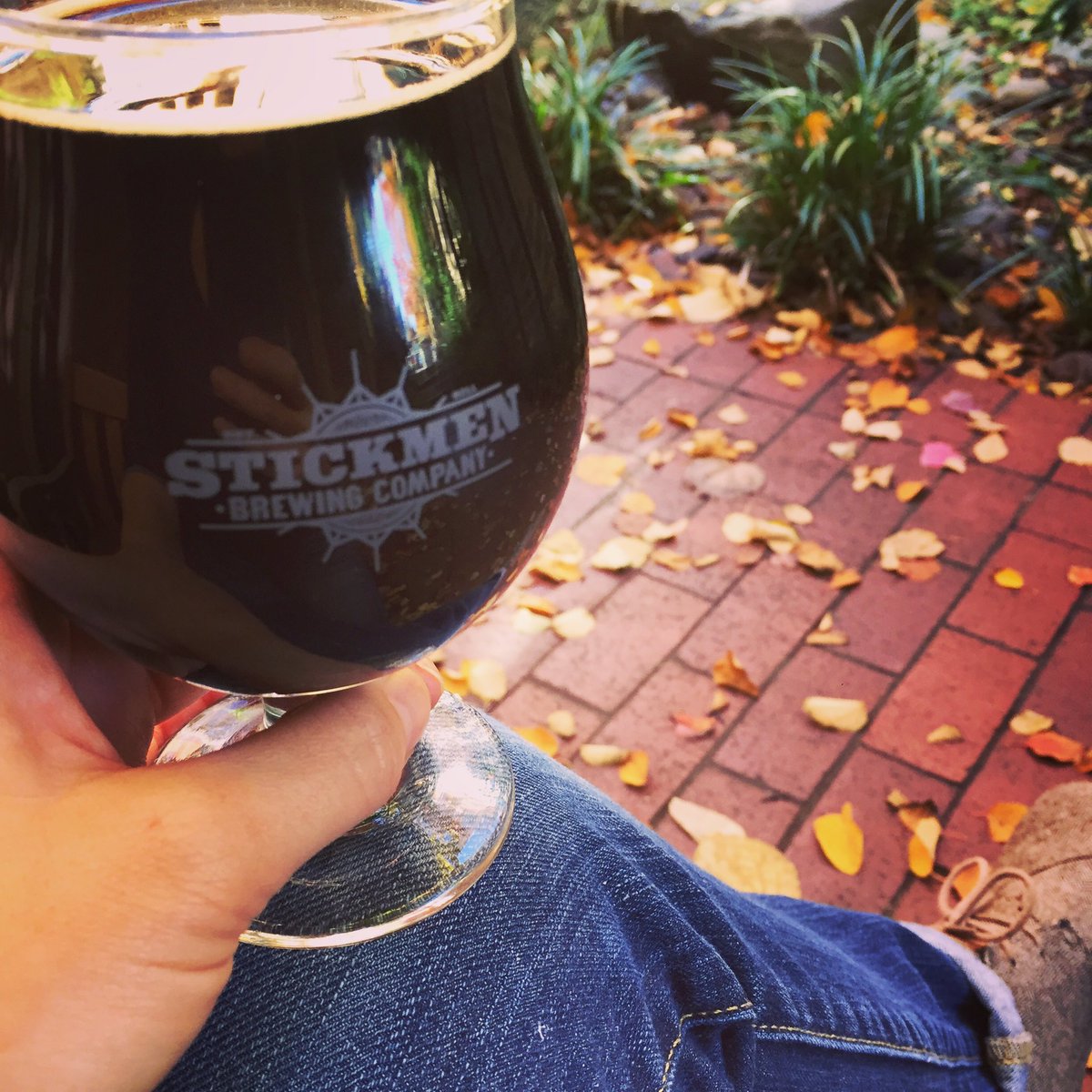Stickmenbeer's tweet photo. Another b-e-a-utiful fall day! Cheers!
#stickmenbrewery #lakeoswego #tualatin #drinkingwell #pdxbeer #oregonbeer #drinkfromthestick #fallweather https://t.co/eHHl4Ny1Tv