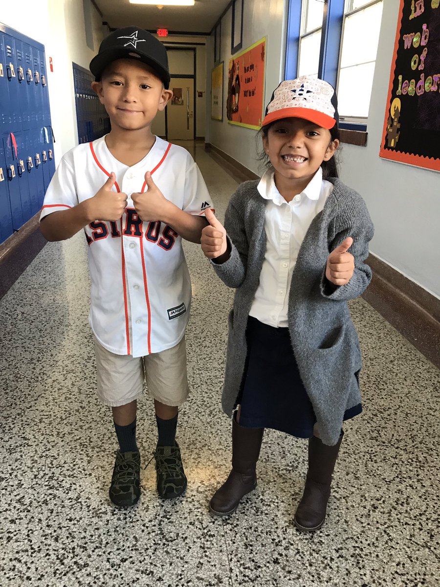 field_library's tweet photo. Field students are ready to cheer on the Astros! #fieldlibrary #worldseries2017 #goastros @TeamHISD @HISD_Supe @ https://t.co/zLDHu1V4iH