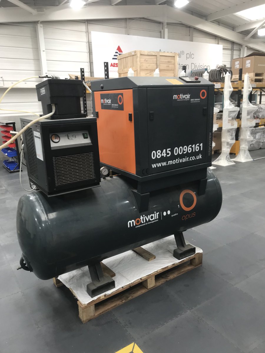 CrookesJoinery's tweet photo. New screw compressor to feed the bigger workshop and spray booth @TeknosIndustry @Accoya https://t.co/3BraOTFmya