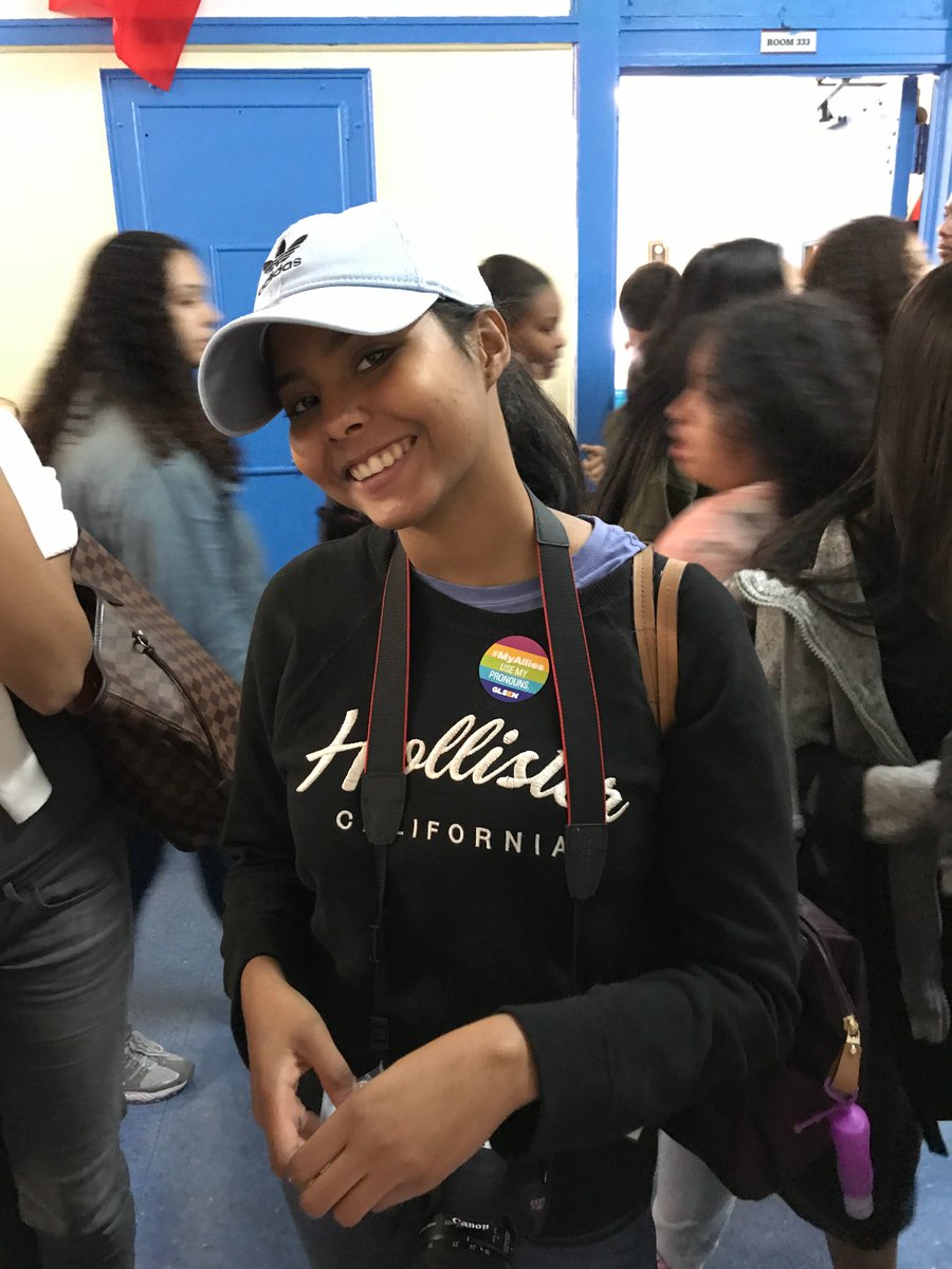 GLSENNYC's tweet photo. Images from the High School for Health Careers and Science in BX. We gave out GLSEN swag and donated books by LGBTQ authors of color! https://t.co/9rmmyI3R4Z