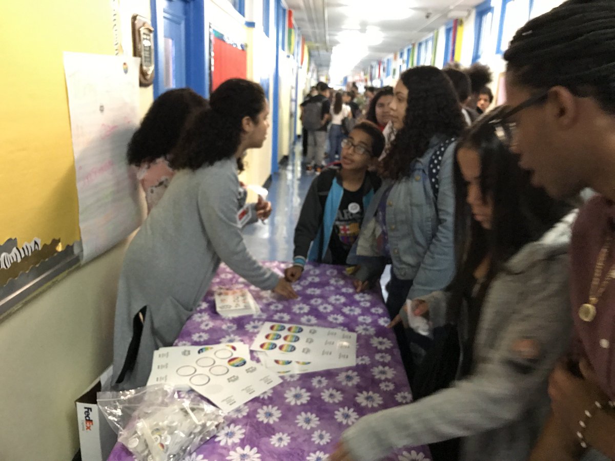 GLSENNYC's tweet photo. Images from the High School for Health Careers and Science in BX. We gave out GLSEN swag and donated books by LGBTQ authors of color! https://t.co/9rmmyI3R4Z