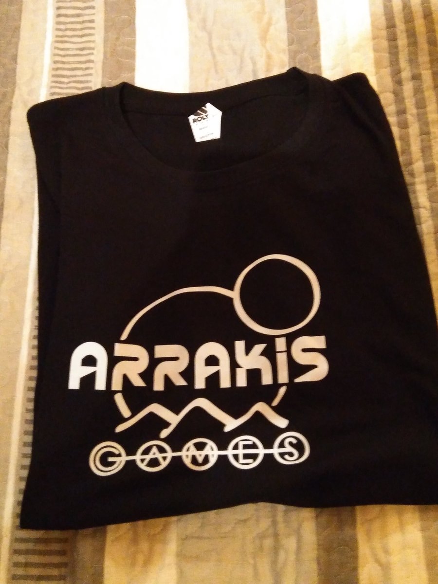 ArrakisGames's tweet photo. Ya tenemos uniforme para ir a Essen #solodosdias https://t.co/7Gc2svGUGx