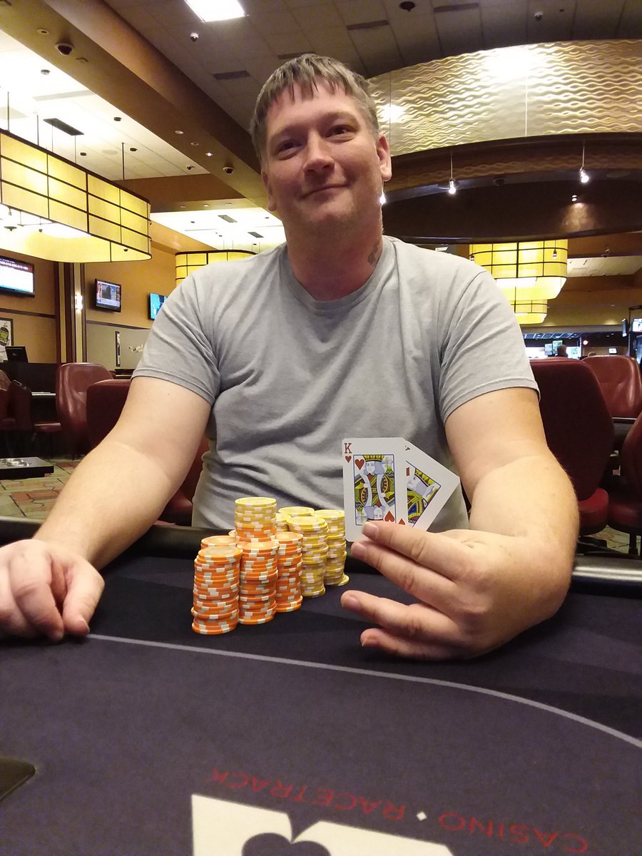 RunAcesPoker's tweet photo. Nate wins first place points and $306 in an eight way chop in this morning's $30.  #runaces https://t.co/5lcj3spEUY