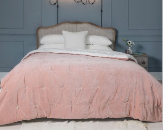 jojoupholstery's tweet photo. Busy sourcing throws for a client #finishingtouches #addingtexture #clientspecification #interiordesign #interiorconsultancy #Cheshire https://t.co/EeA5sjrIJ0