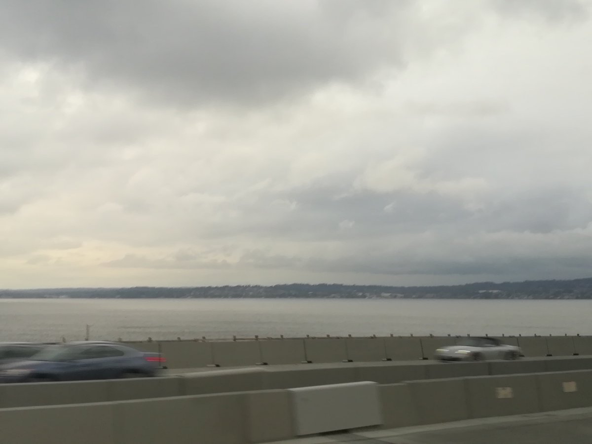 9853463673's tweet photo. Floating bridge #Seattle @GIBS_SA #GIBSMBAGLOBAL #WestCoastUSA https://t.co/VtzcrqGeOm