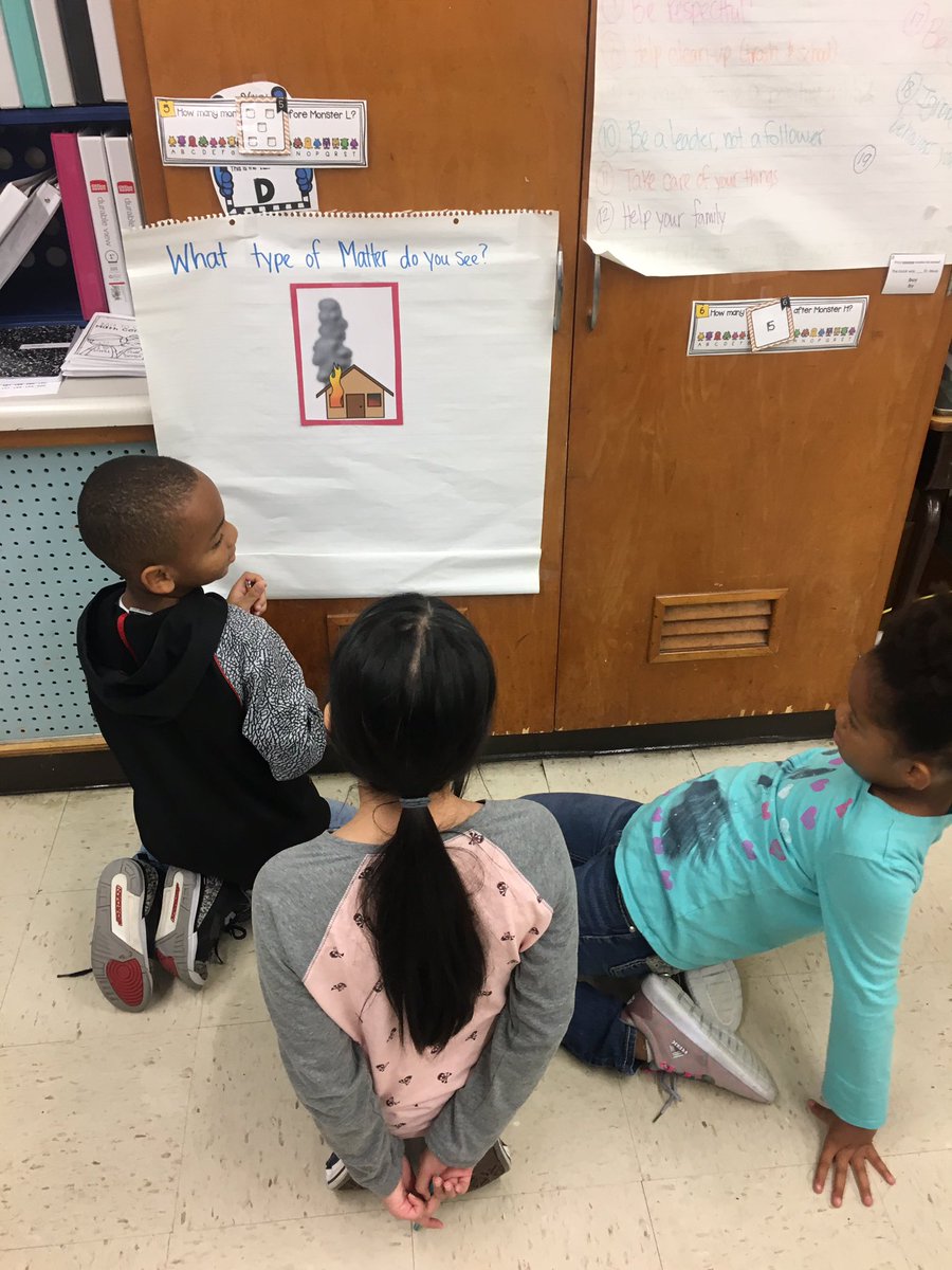 MsKelleysClass's tweet image. Thanks @BurtonTeaches for the lesson on Matter! #MatterLesson #TeamWork #GrowthMindSet @vbHolland