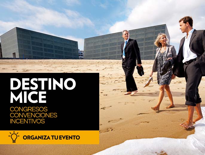 OkakoHotel's tweet photo. 10 “enbaxadoreak” para el turismo de congresos 2017 fueron distinguidos por @sayri1404 y el @Kursaal #Congresos #Turismo #SanSebastian https://t.co/nVKmD9pWuX