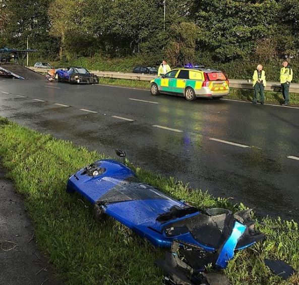 What a pity! A unique Pagani Zonda 760 PS crashed in the UK😢
#Rentarace #Pagani #Zonda #UK