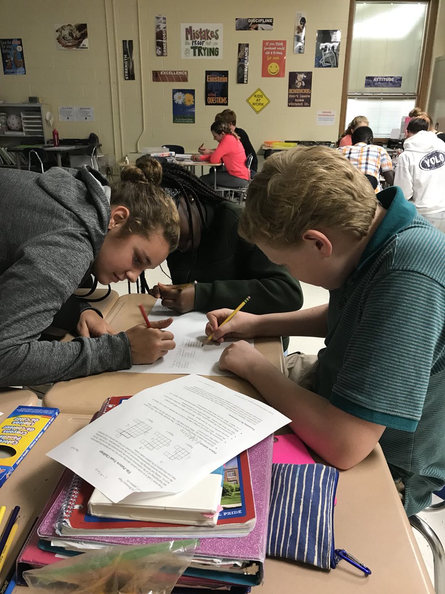 StacyLencz's tweet photo. Team work at its finest! So proud of this group today 👊💥@tomkaz10 @KilbourneMiddle #itsworthit #modelwithmathematics #reasonabstractly https://t.co/cAqQ7GrHet