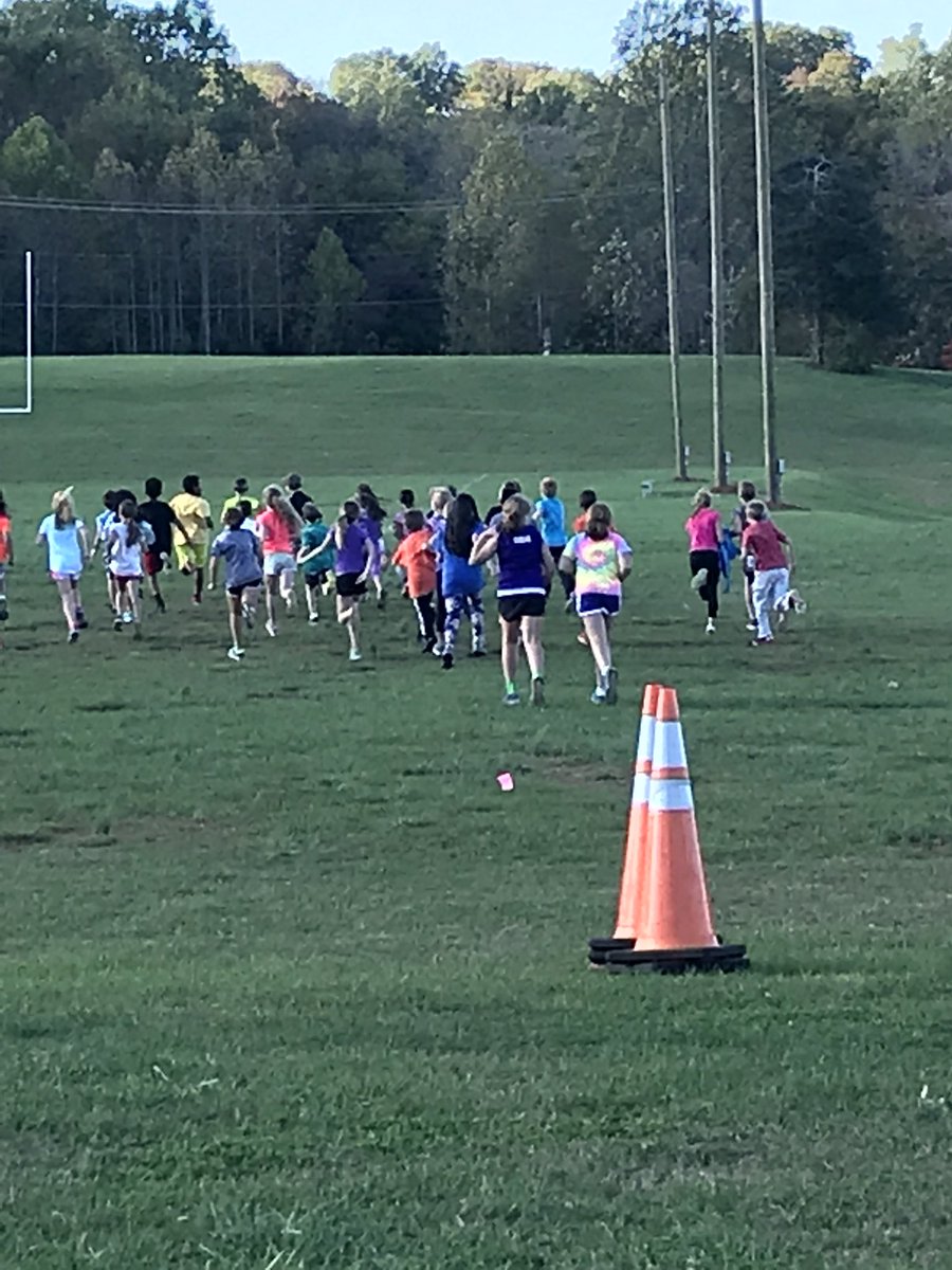 5th graders had their running club final race today!! #wyesstars