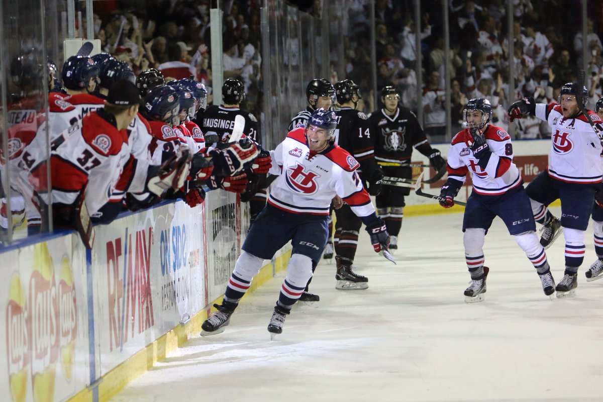 WHLHurricanes's tweet photo. In the latest edition of #WhoDisWithVandervlis, Ryan finds out more about #WHLCanes forward Jake Elmer! #YQL

WATCH: https://t.co/WI9nFnRUdN https://t.co/rpDqs995It