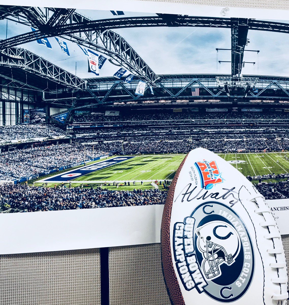StaffatPinnacle's tweet photo. What a great time checking out the new @Sharp_Business tech at the @Colts facility today with the very classy 🐐 @adamvinatieri #SharpTech https://t.co/nRJw6jspsp