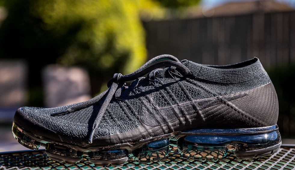 NIKE VAPORMAX FLYKNIT 3.0 OREO download video indir