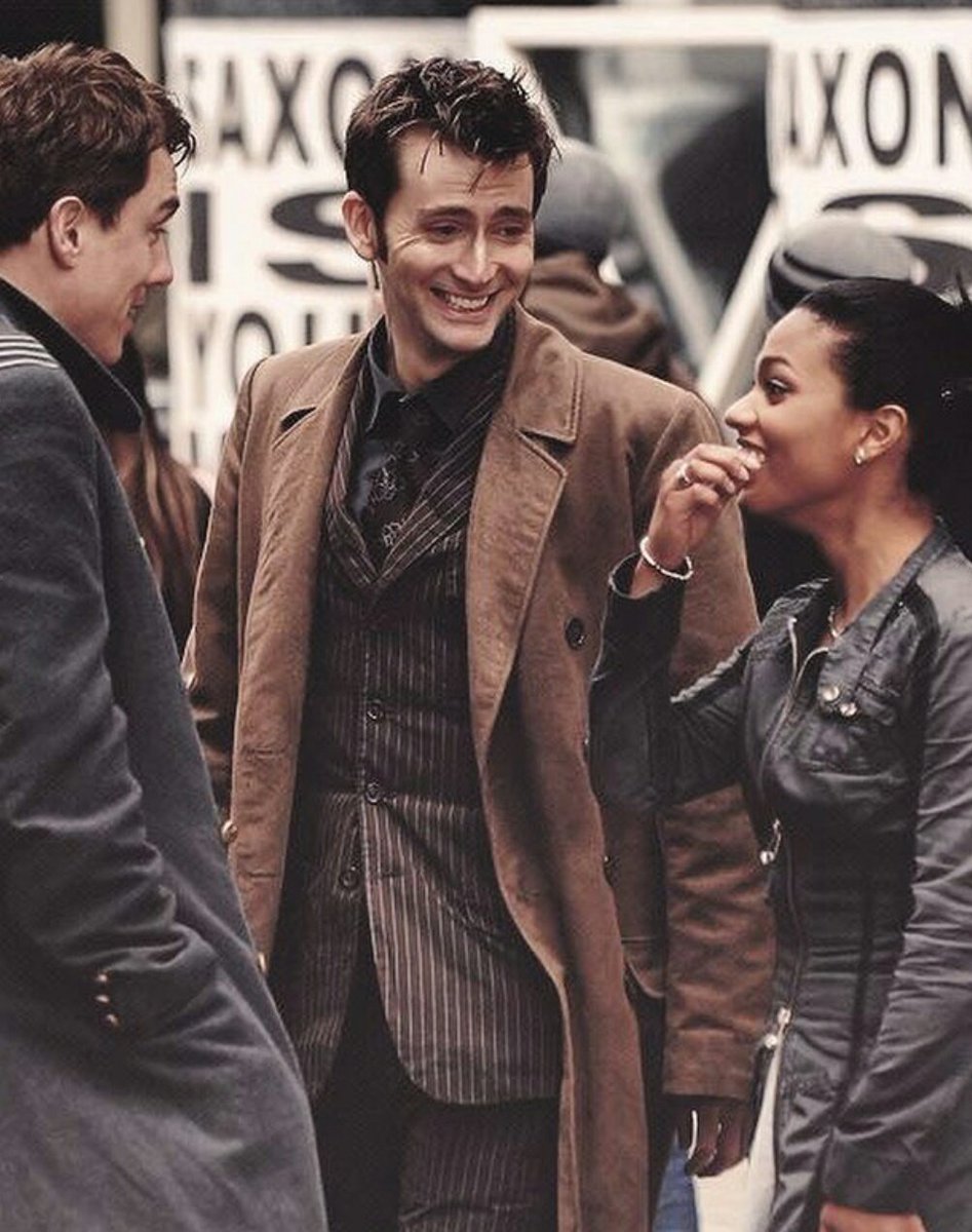 gaaiuz_'s tweet photo. e niente, anche stasera mi faccio del male
#DavidTennant #DoctorWho #River #Martha #Rose #CapitanJack https://t.co/Qt171k0uUu