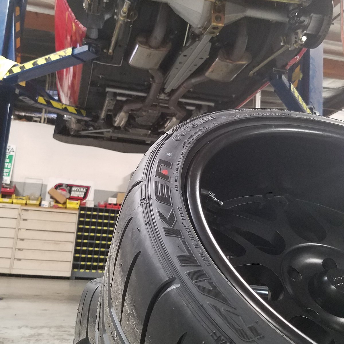 TCI_Engineering's tweet photo. #projectreddawn has new shoes @OptimaBatteries #BecauseStreetCar #OUSCI
#FalkenSpotting @FalkenTire @AmericanRacing
@Magnaflow @CurrieEnt https://t.co/NLPy2ebQ31