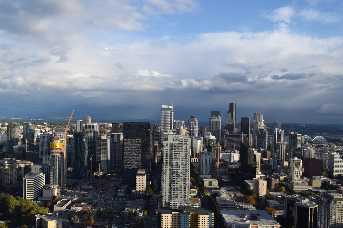 9853463673's tweet photo. Seattle view from space needle .... @GIBS_SA #GIBSMBAGLOBAL #WestCoastUSA https://t.co/puZDOijOFT