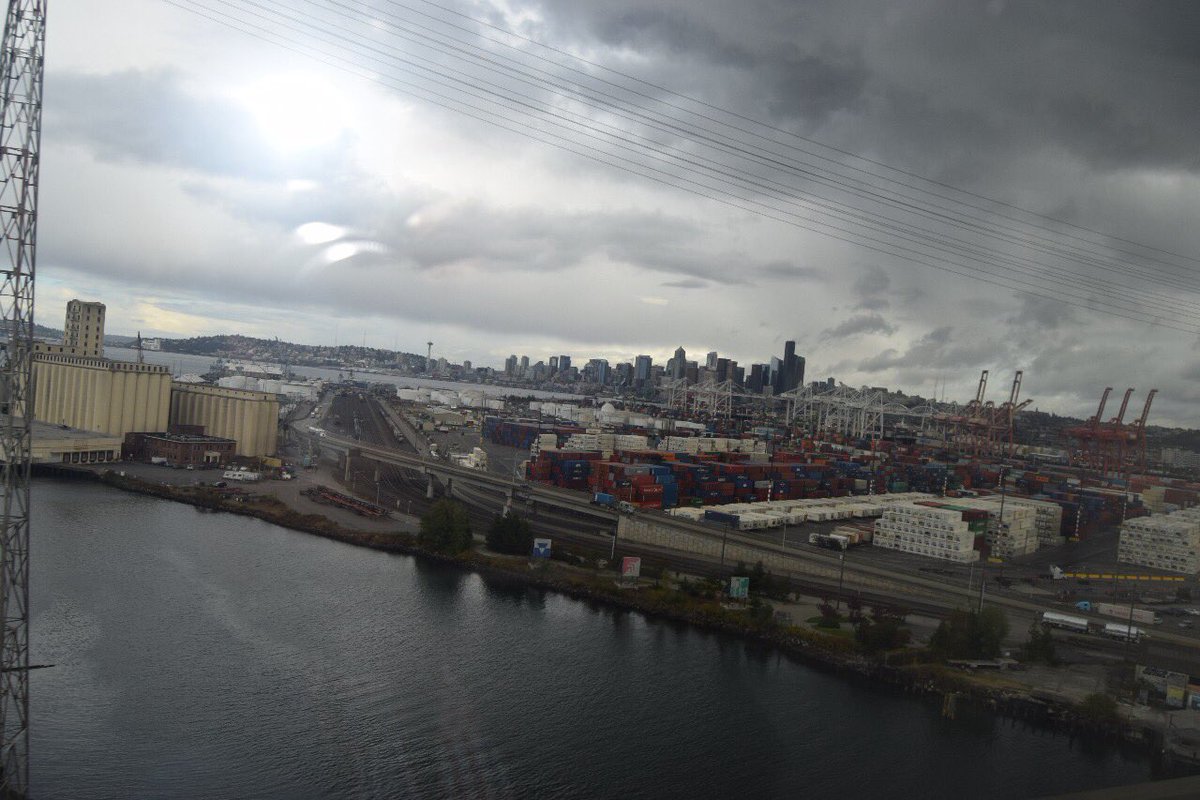 9853463673's tweet photo. Seattle dockyard @GIBS_SA #GIBSMBAGLOBAL #WestCoastUSA https://t.co/JiwuMIyZn1