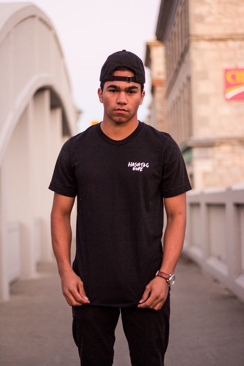 HashtagHopeCA's tweet photo. New tee, clean and rectangle. Available Friday at 5pm EST. #Lookbookweek #Hope https://t.co/qi5LKGBwAS