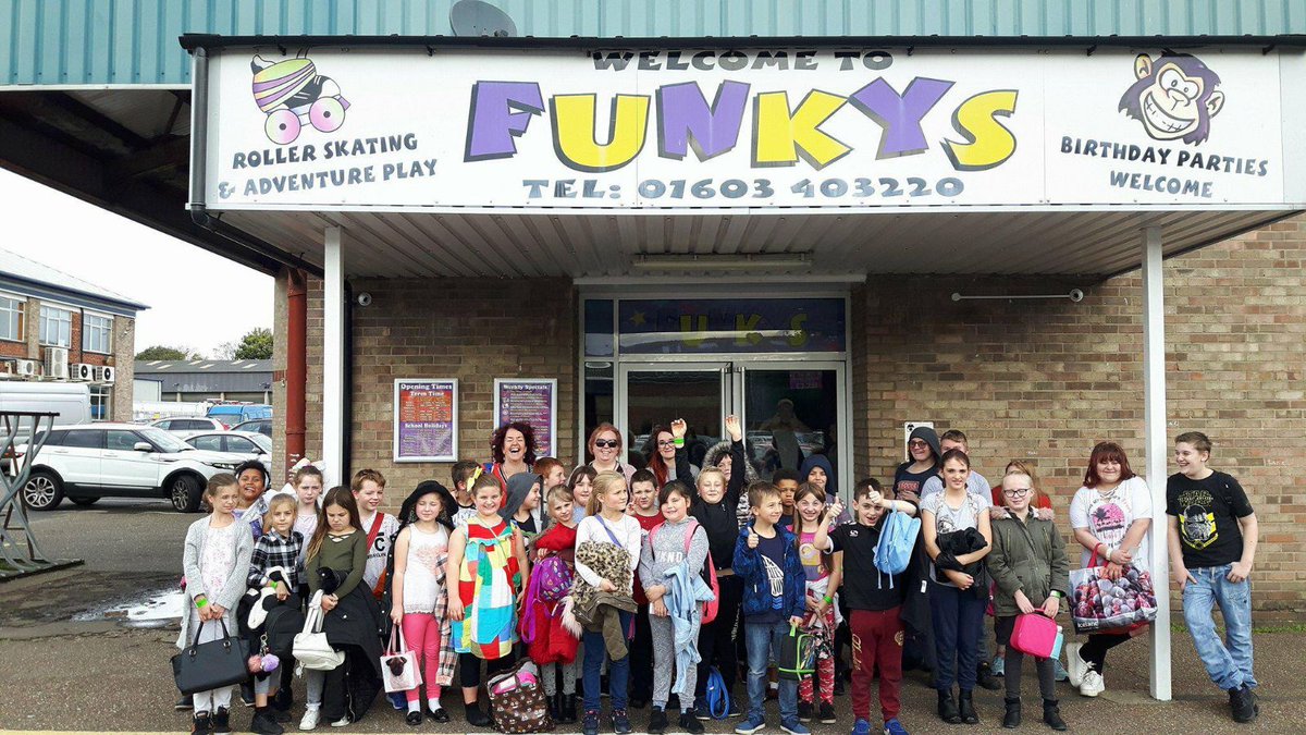 Meetupcommunity's tweet image. 31 fab YP had fun at Funky's Roller Skating today! A real pleasure to take lots of fun!Thanks @BigLotteryFund  #TBFCharity 
#makingmemories