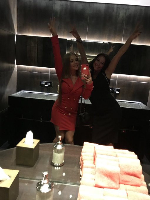 When you have a lot of fun you don&rsquo;t care about how do u look like. You just got a crazy 😜 @AlysaGG <a href="/tag/london"class="tags"><span>#london</span></a>