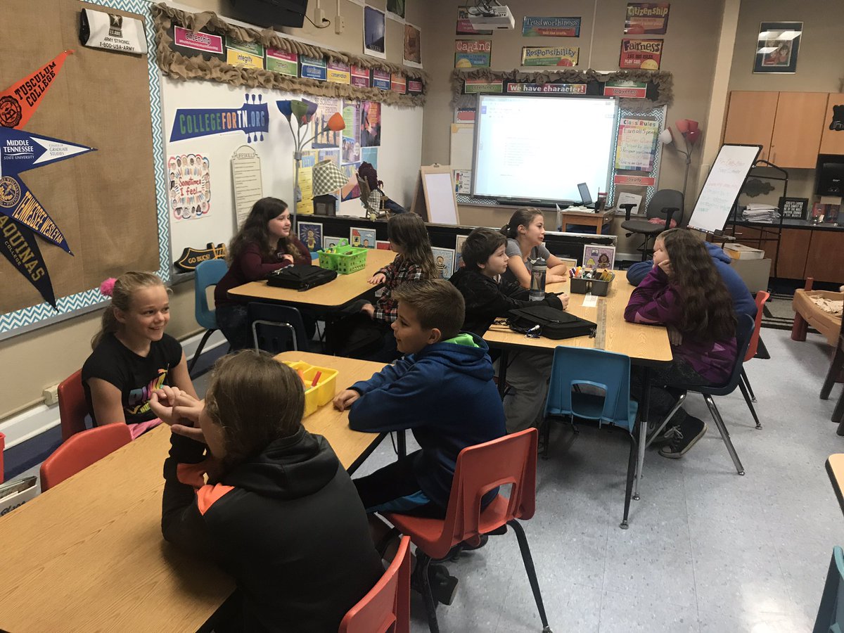 koaks_blair's tweet photo. Leadership Ambassadors brainstorming great ideas to help improve our school. #studentvoices #leadingwithrespect https://t.co/BTDyJyLLMm