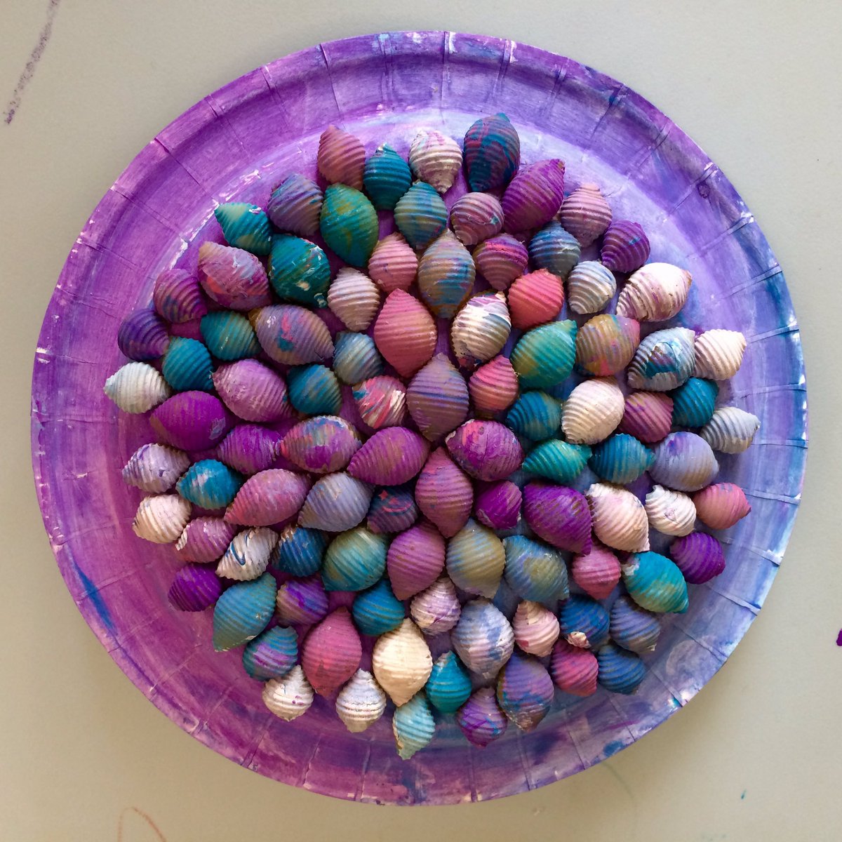 GrinandCandor's tweet photo. Today's art project. #toddlercrafts #kidcrafts #macaroni #craftcorner #simplecraft https://t.co/cGvgbGJ07L