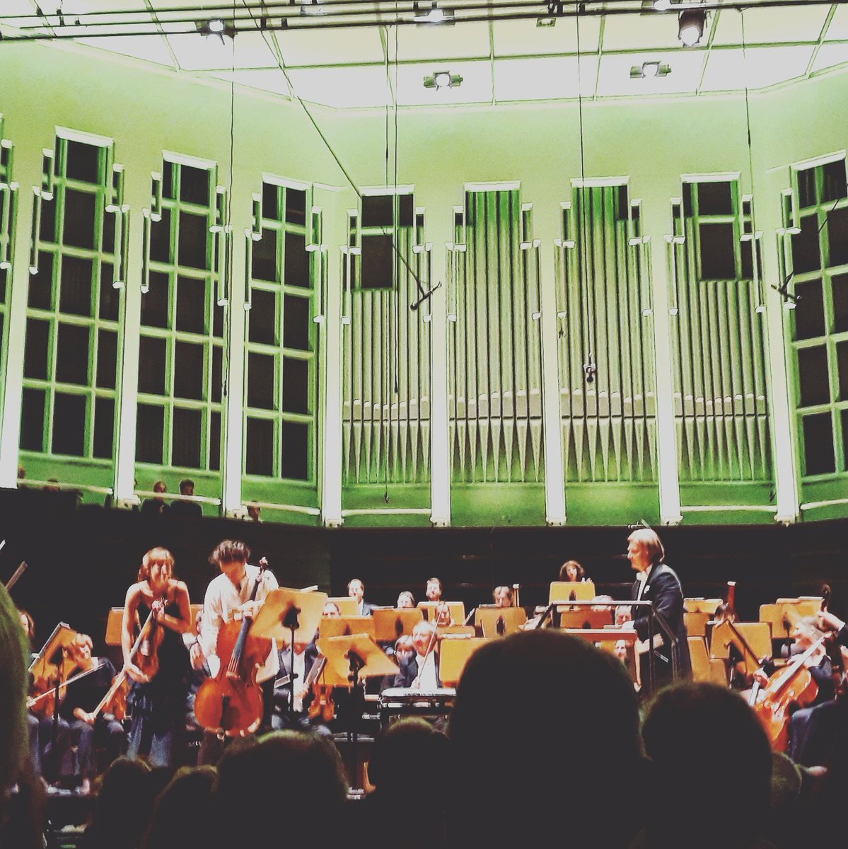 *Gorgeous* #Brahms Double w the fabulous <a href="/NickyBenedetti/">Nicola Benedetti</a> &amp; @LElschenbroich <a href="/Bremer_Phil/">Bremer Philharmoniker</a> this eve! 👏👏 <a href="/deccaclassics/">Decca Classics</a> #NicolaBenedetti