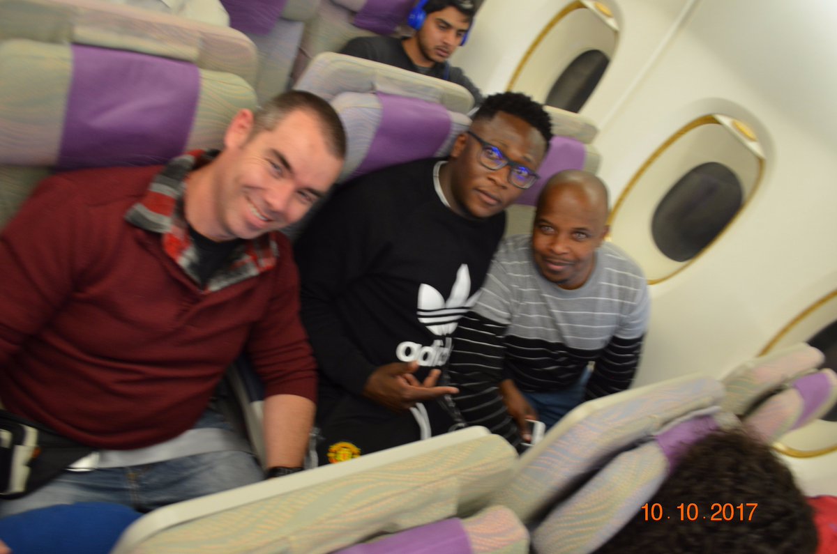 9853463673's tweet photo. #Happyfaces #departing4global @GIBS_SA #GIBSMBAGLOBAL #WestCoastUSA https://t.co/UuZT7s9GZZ