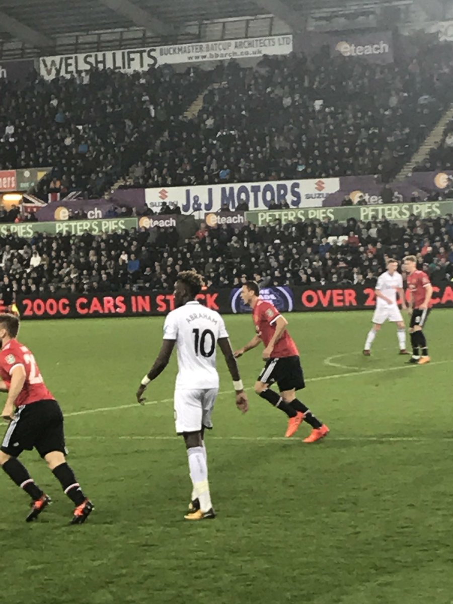 charliemuss's tweet photo. So Man Utd just too strong for the Swans tonight. Some good moments for Swansea but got to make it count! 2-0 to Man U! #swamnu https://t.co/RzwpMe0Xa0