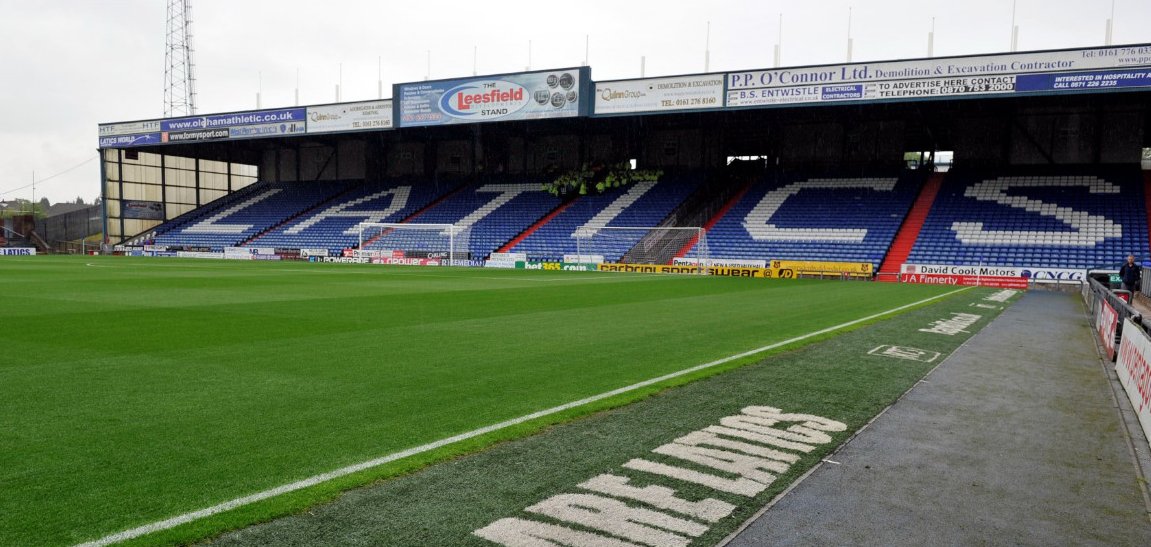 bet365's tweet photo. 24th Sept: Oldham bottom of the league. 😕

24th Oct: Oldham five points off the play-offs. 😁

The Richie Wellens effect. 😍

#OAFC https://t.co/mPSEKiRlqt
