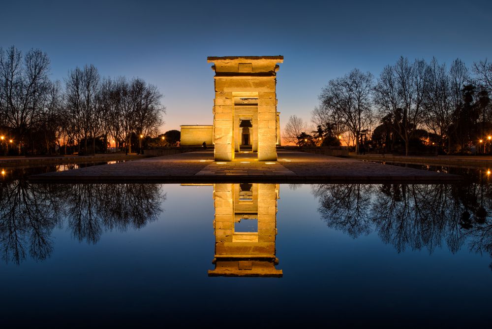 EspanaEnLatam's tweet photo. The only Egyptian temple in #Spain.
You might think we're talking about Egypt, but no, this is #Madrid. 
https://t.co/yGPDgTmvHd
#VisitSpain https://t.co/F21fikLwYT