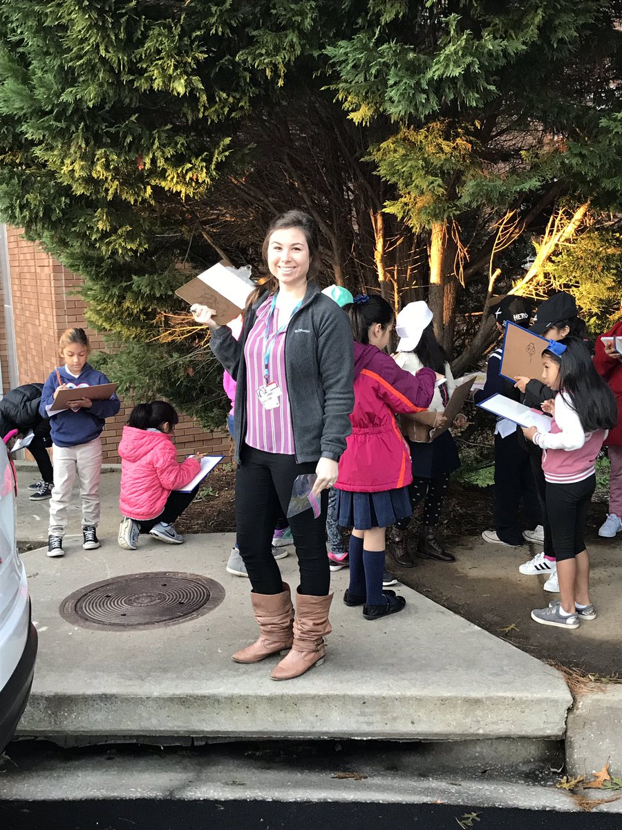 PrincipalDrH's tweet photo. WES 3rd grade morning lesson on coniferous and decidous trees #observationnotes @DCSDSTEM @DeKalbSchools @wrightway99 @WoodwardAllRise https://t.co/PaQjESTwtf