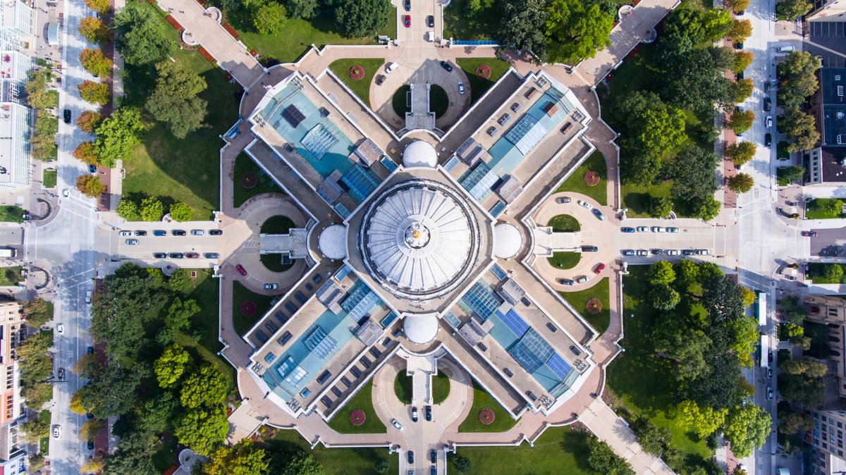 badgerinstitute's tweet photo. President Mike Nichols and .@Jerrybadershow talk #Wisconsin taxes, job-killing regs & more https://t.co/InEx50mMnF #rightwi #TaxReform https://t.co/BbZwQgq2nz