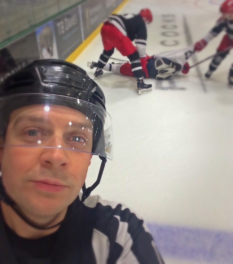#rule00 - during a fight situation in <a href="/mr17testimonial/">mr17testimonial</a> game, take a selfie and let the boys sort it out <a href="/cardiffdevils/">Cardiff Devils</a> <a href="/officialEIHL/">Elite Ice Hockey League | #EIHL</a>