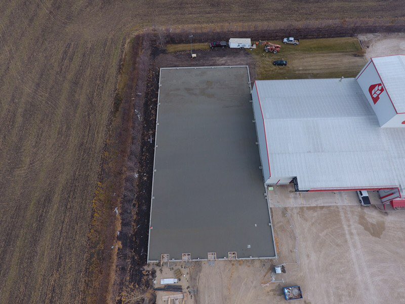 EliteRediMix's tweet photo. Thx #threewaybuilders #pineconeconstruction #kevinsconcretepumping 22000 sq.ft down please stay away winter. https://t.co/WG24qiFiBY