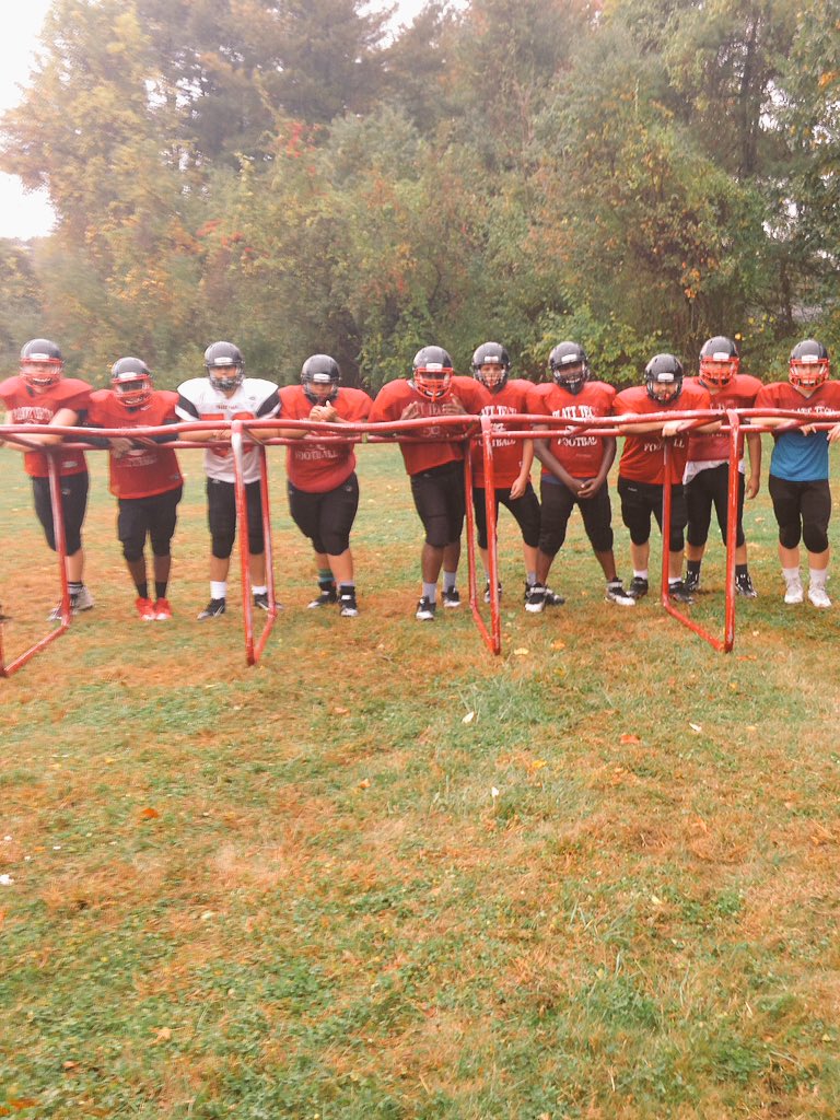 jigator99's tweet photo. #PlattTech #BigDogs, it never rains in Football. https://t.co/IdRTbHzKjT