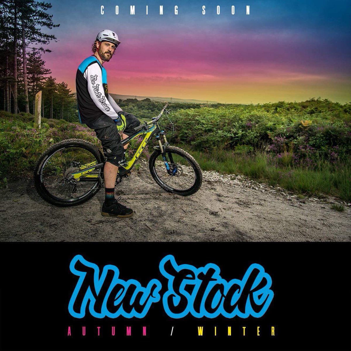 TwoPintsBrave's tweet image. By close of play Sunday we go live with our Autumn / Winter range ... keep your eyes peeled at twopintsbrave.com 🍻👊🏻