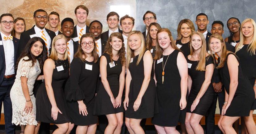 Abarbeetn's tweet photo. Since 2015, the number of scholarships funded by alumni chapters around the country has risen from 11 to 50.  - https://t.co/HK5AJF3TPc https://t.co/D6slPi2cNK