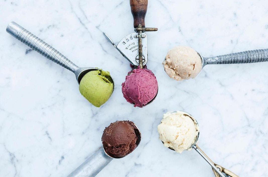ErewhonMarket's tweet photo. Join us tomorrow for Wellness Wednesday in Venice at 6:30PM! Enjoy treats from @nohmadsnackco, @honeymamas, @frilluk + @deluscious. #erewhon https://t.co/EkET9fmhb8