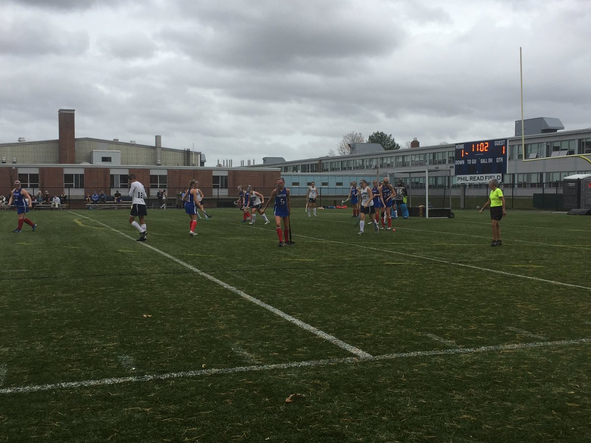FHSFlyersSports's tweet photo. Flyers D comes up big! Flyers win 2-1 https://t.co/hdwg7Err9f