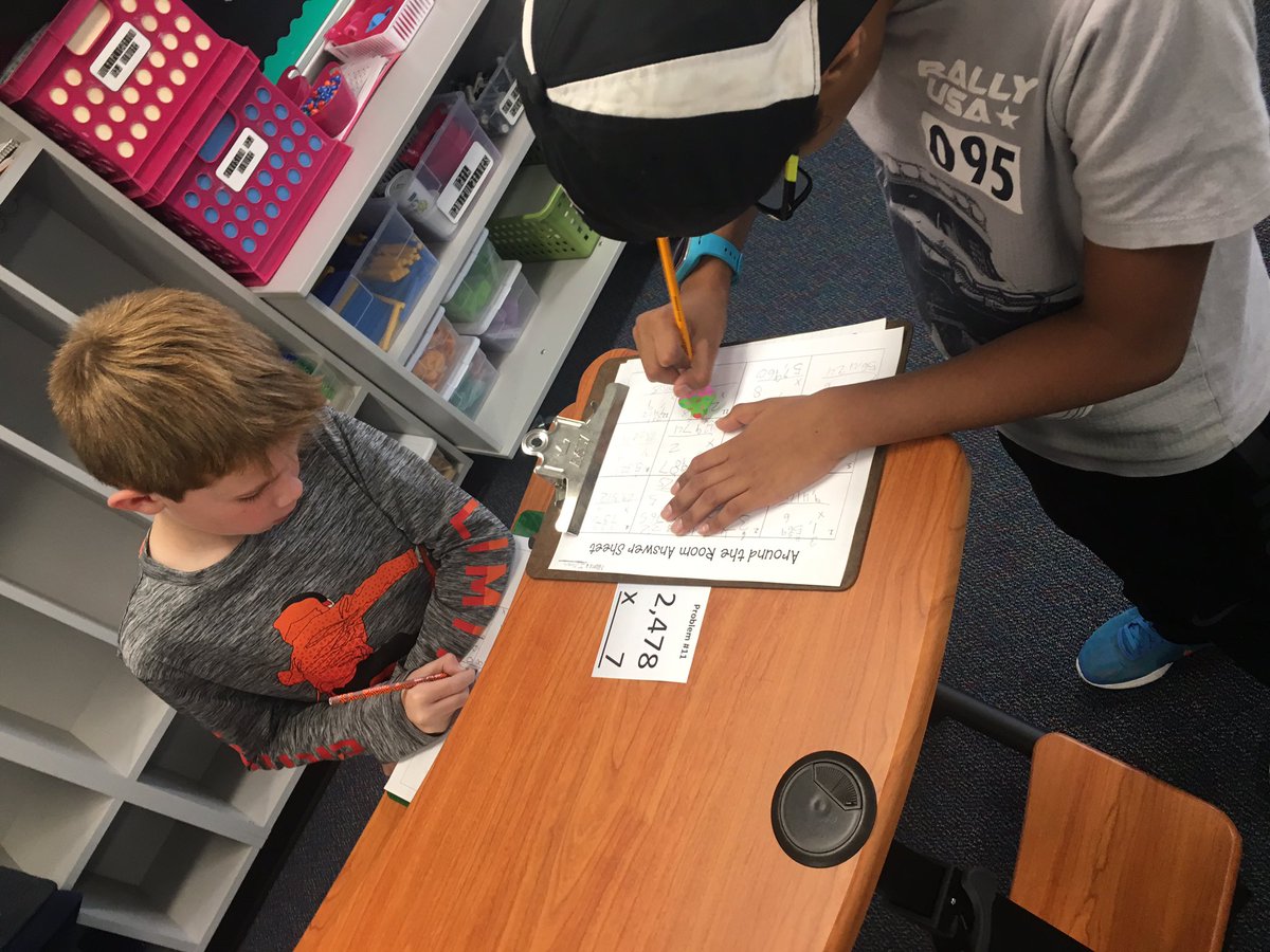 MrsFoxLPS's tweet photo. Look at these rockstars showing what they know with 4 digit multiplication! #taskcardfun #IvyHillLeague https://t.co/Qg2C3BsL6X