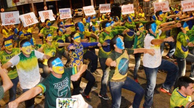 <a href="/UOLNoticias/">UOL Notícias</a> <a href="/RochaSergyo/">SERGYO LUIZ ROCHA</a>