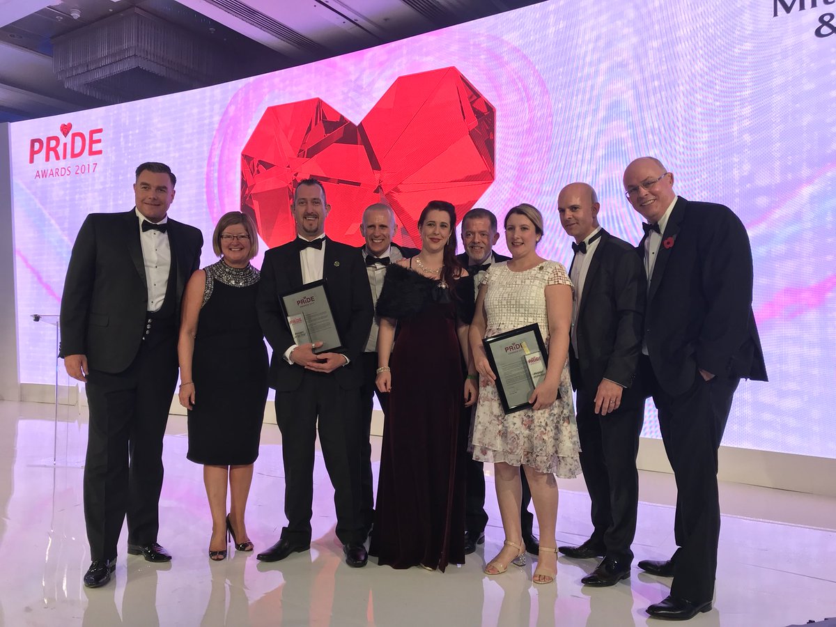 MABPRIDEAwards's tweet photo. Our Restaurant Division Managers of the Year #MABPRIDE #PRIDEAwards2017 #Goals #ReimsCrew2018 πΎπΎπΎ https://t.co/noV6pjPEi9