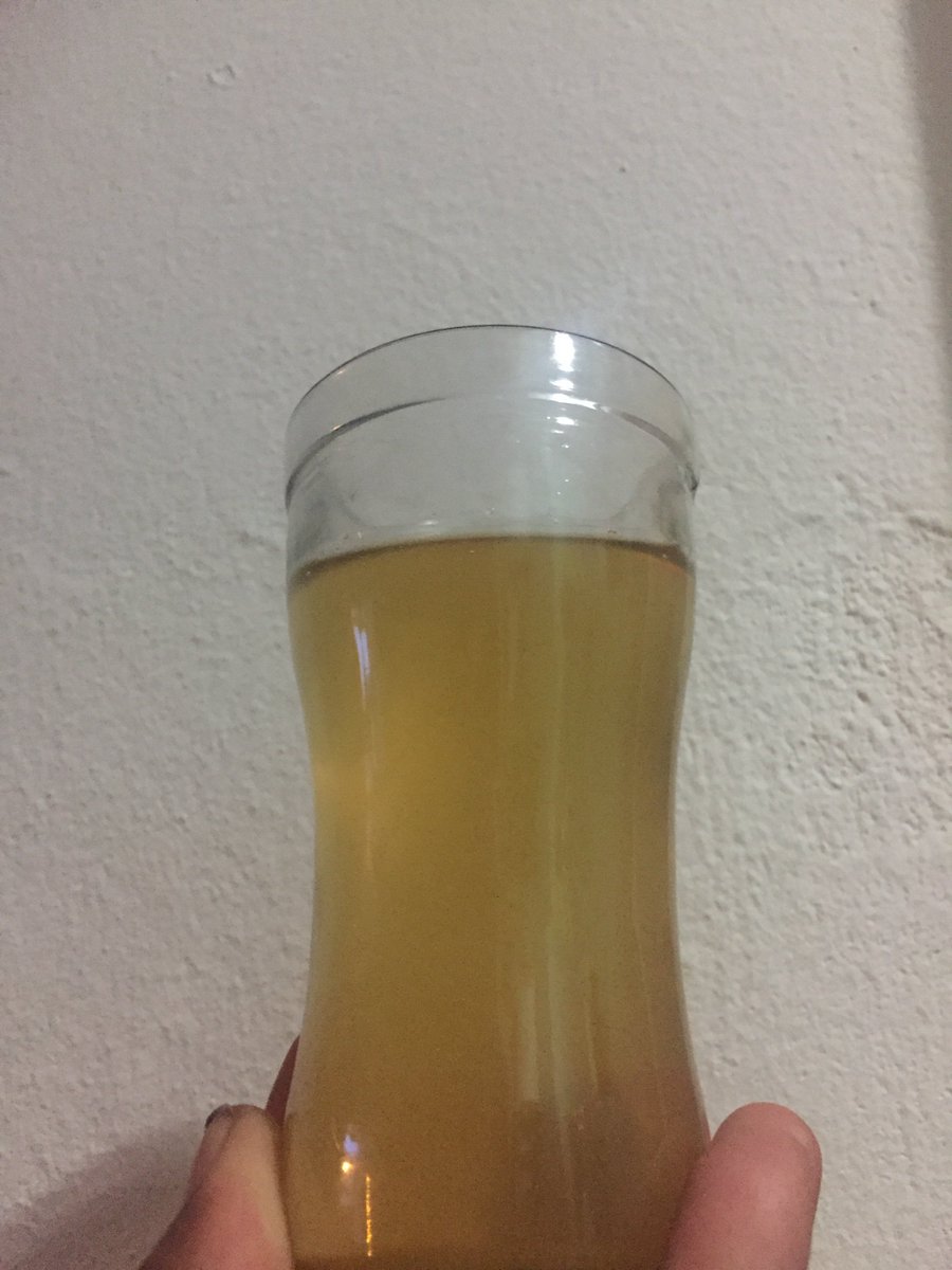 vanezasf35's tweet photo. @GuyaneActu l'eau est devenue marron.
La #SGDE peut expliquer ça? https://t.co/jbS1uE4enO