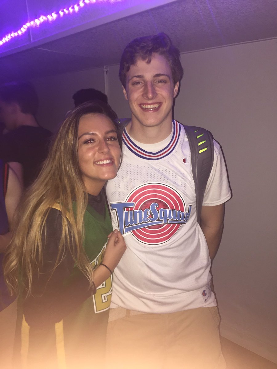 Happy birthday to one of my great friends Savannah. Can't wait to celebrate with you this weekend🎉🎉🎉<a href="/SavannahSchorn/">sav</a>