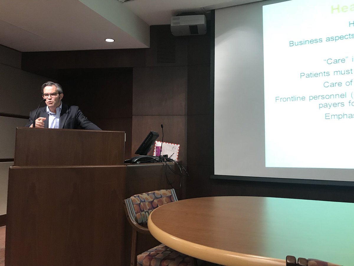 krboehmer's tweet photo. @vmontori presents the first #irevolt presentation. #MDM2017 @KerUnit @patientrev https://t.co/uoUlOkULgI