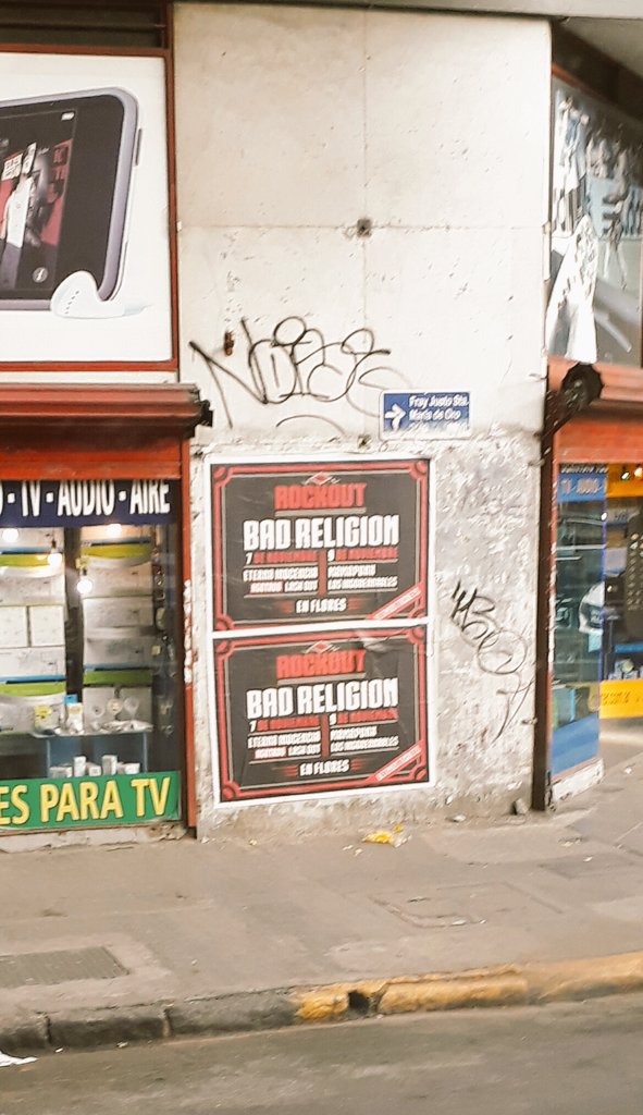 Trastornadosok's tweet photo. ➡ Falta cada vez menos para el @RockoutAr 🔥
 Y @badreligion ya esta en las calles 💪 https://t.co/5uHiGnDOLR