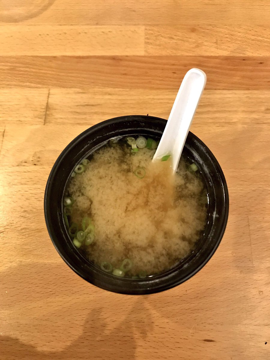 stl_live's tweet photo. Delicious lunch from @Midtown_Sushi 🍣🍜
#stleats #stlramen #sushi #stllive #food https://t.co/0Q0IWRl450