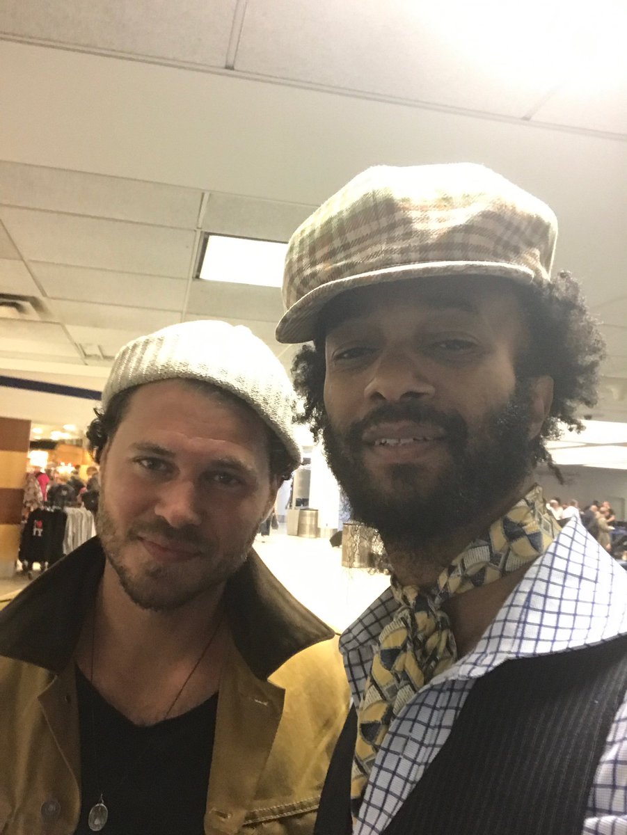 Yes the #bayarea in the house <a href="/EyesontheShore/">Eyes on the Shore</a> we are both stuck at JFK in New York